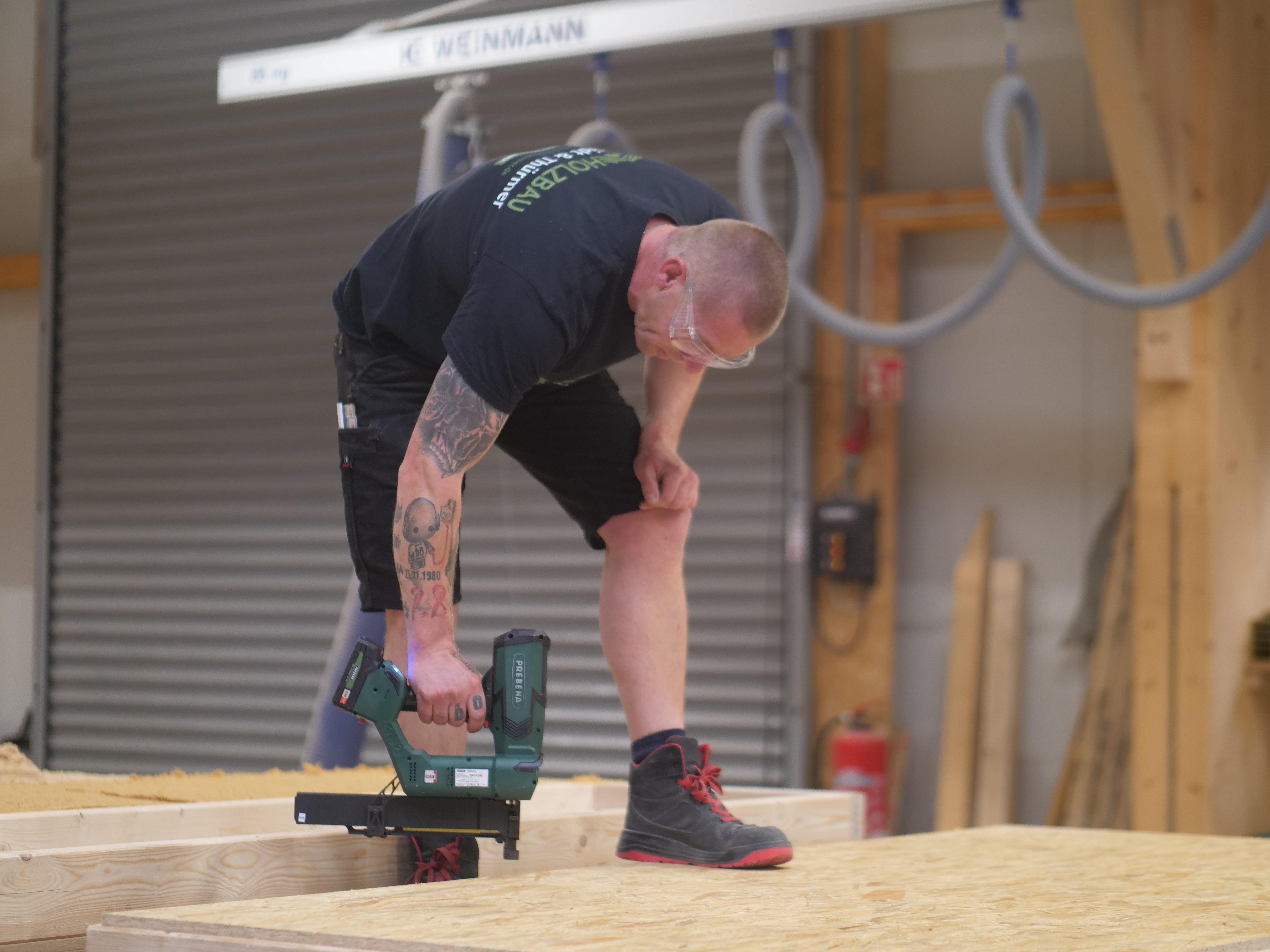 PKT-5-Z50-SET22 Akku-Nagler für Bauklammern von 16-50mm mit Akku und Ladestation