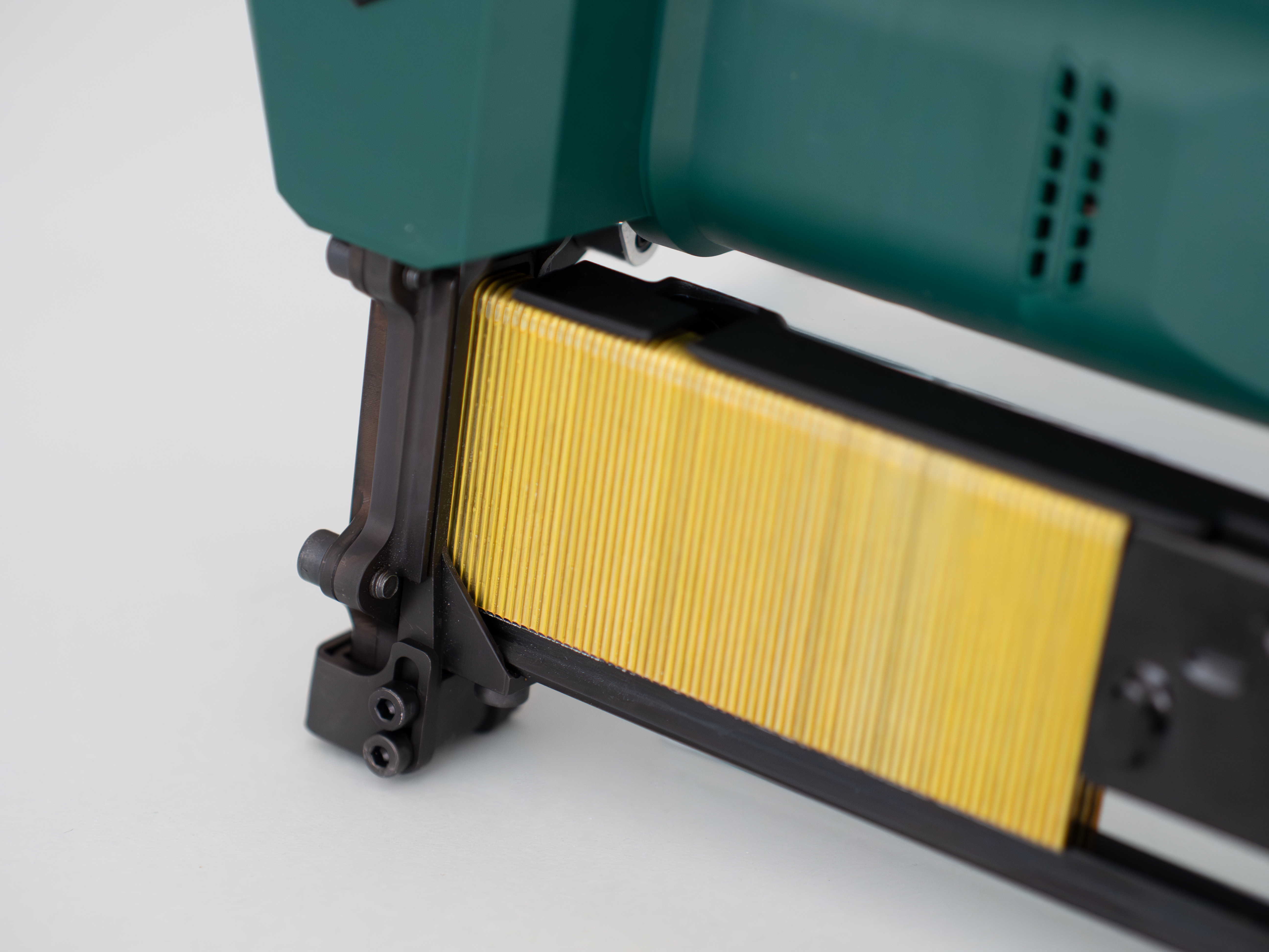 PKT-5-Z50-SET22 Akku-Nagler für Bauklammern von 16-50mm mit Akku und Ladestation